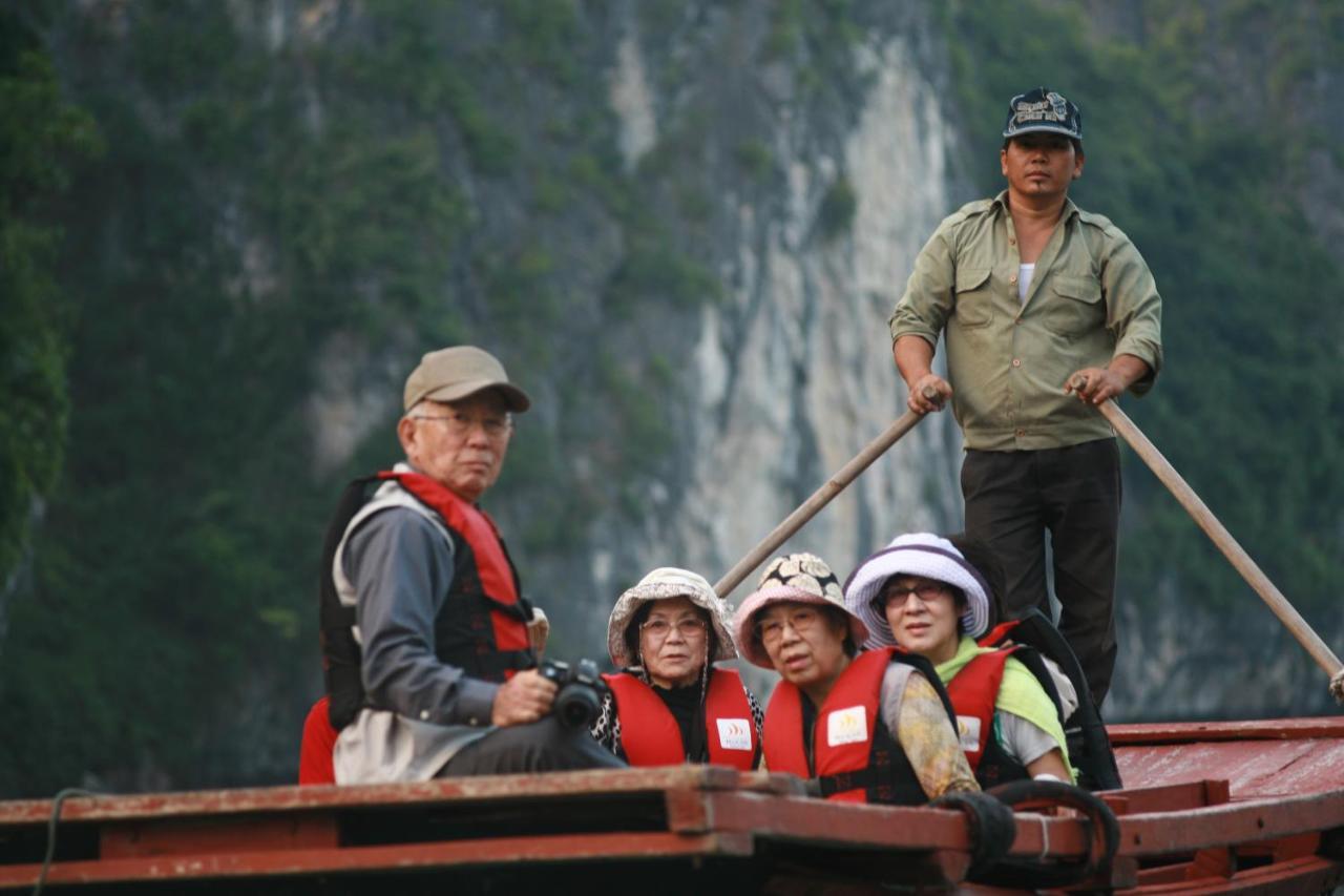 Golden Star Cruise Hotel Nan Giang ภายนอก รูปภาพ